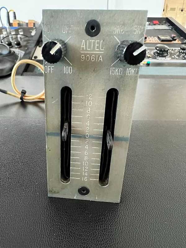 altec 9061a.jpg